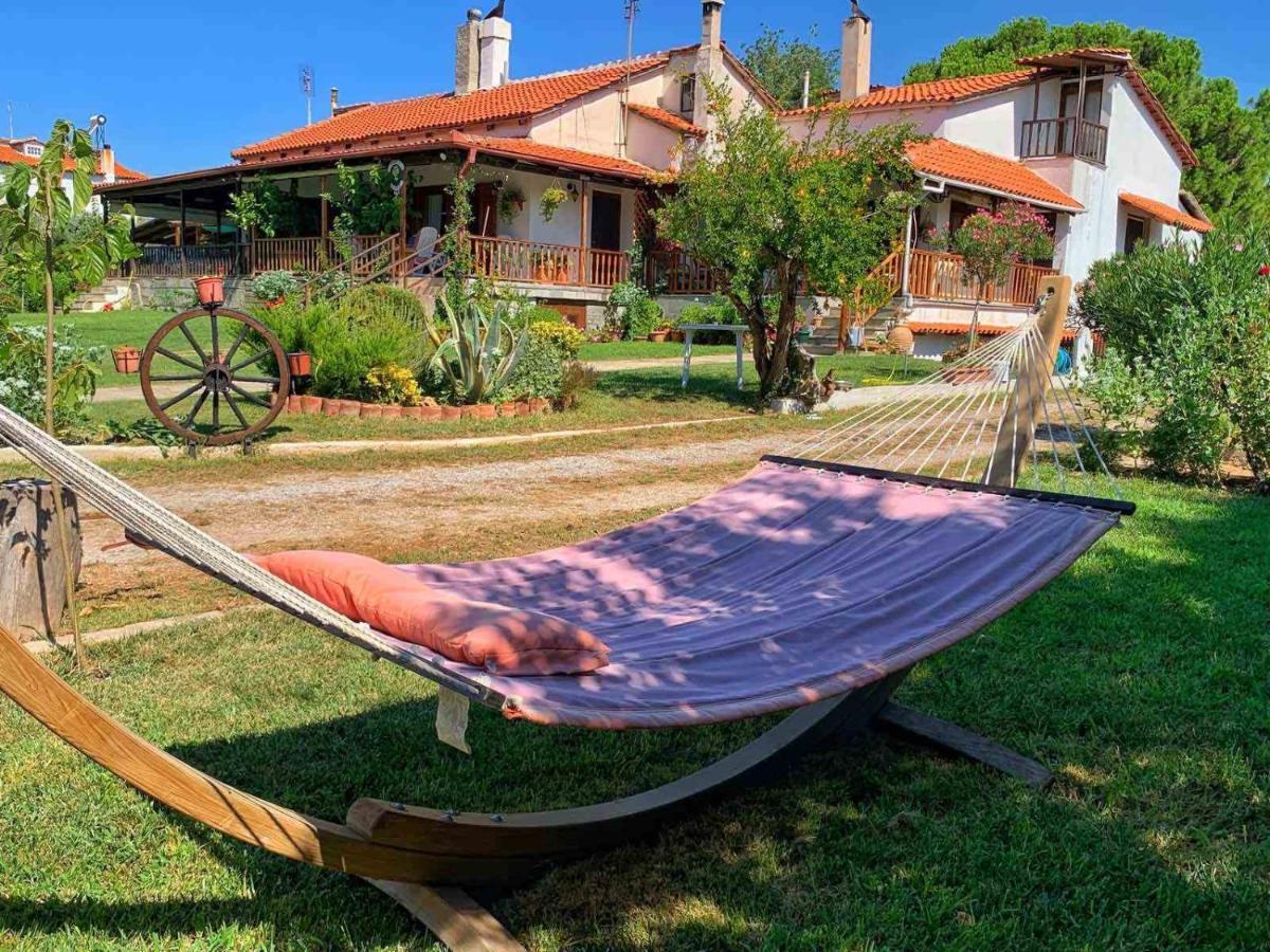 Ivonnis Garden Villa Mesimvria  Exterior photo